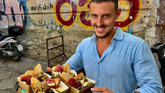 팔레르모 푸드 투어: 아란치니, 칸놀리, 와인 등 10가지 이상의 시음