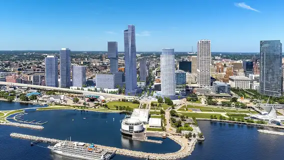 Chicago:Milwaukee City Highlights Day Trip with Brewery Tour