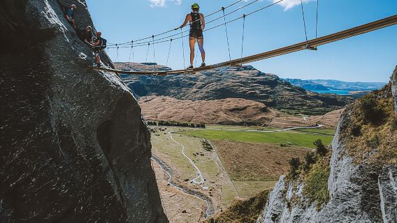 Wanaka: 4-Hour Intermediate Waterfall Cable Climb