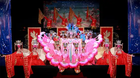 Miracle Cabaret Chiang Mai 1-day tour
