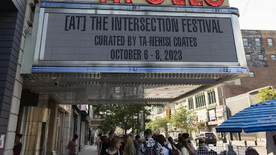 City of Contrasts Tour-Manhattan, Bronx, Queens and Brooklyn