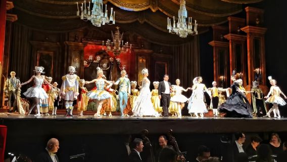 匈牙利 布達佩斯 布達城堡+國會大廈+國家博物館 等一日遊