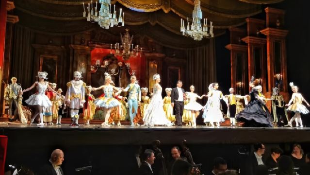 Hungary Budapest lawatan sehari ke Istana Buda, Bangunan Parlimen, Muzium Negara dan lain-lain