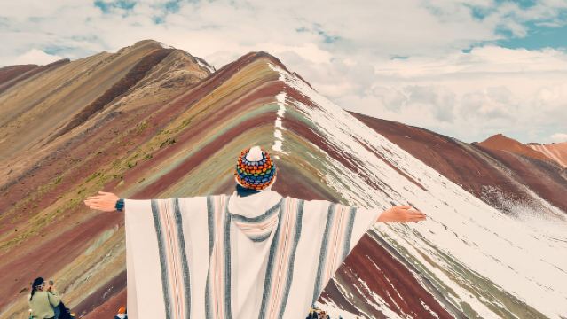 From Cusco: Vinicunca Rainbow Mountain Full Day Trek