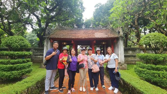 Lawatan Bandar Hanoi Kumpulan Kecil Sehari Penuh, Makan Tengahari, Bas Limosin