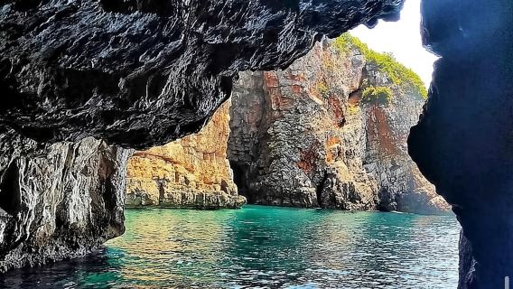 Half-Day Tour in Magnificent Boka Bay