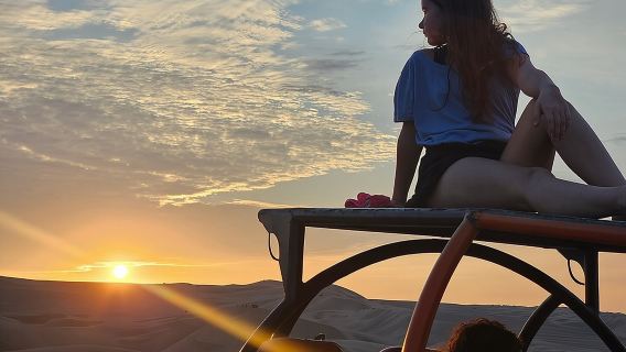 From Huacachina: Sunset buggy and sandboarding