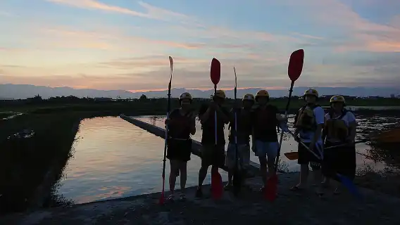 1-hour kayaking at Dongshan River Water Park [Yilan | Golden River Rice Paddies Canoeing Experience]