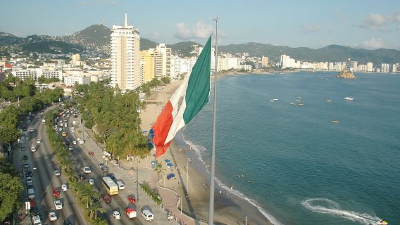 Tour storico-culturale di Acapulco e spettacolo di tuffatori dalle scogliere con pranzo