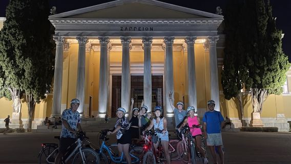 Athènes : visite de 2 heures des points forts en vélo électrique après le coucher du soleil