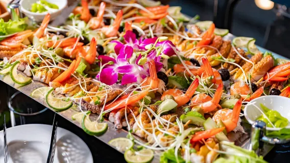 Du thuyền Hạ Long 5 sao (An toàn & Thoải mái cho nhóm lớn - nhỏ)