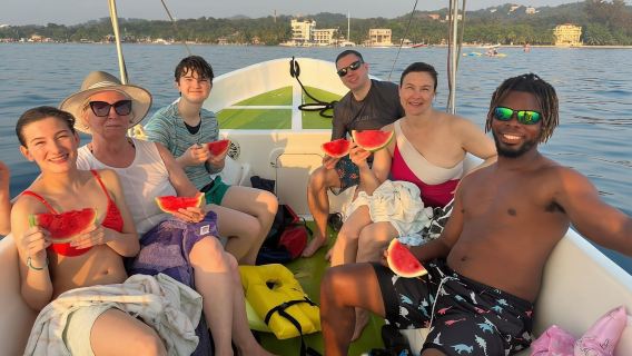 Roatan: Mayan Reef Snorkeling and West End Beach Tour