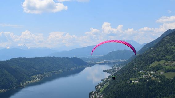 Kärnten/Villach: เที่ยวบินร่มร่อนแบบ Tandem