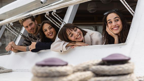 Crucero con audioguía por Budapest con opciones de día, atardecer y noche