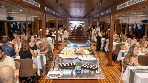 Dubai Marina: Luxury Dinner Cruise (Unlimited Alcohol Package) -Upper Deck Day Tours 7