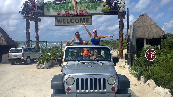 Escursione privata in jeep a Cozumel con pranzo e snorkeling