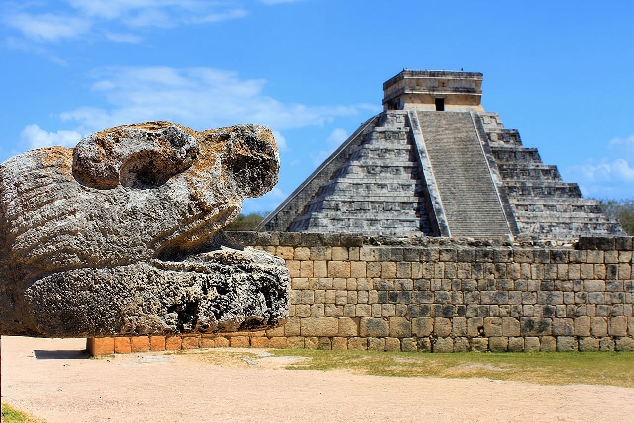 Chichen Itza + 2 cenotes & Valladolid - The Best Tour from Cancún