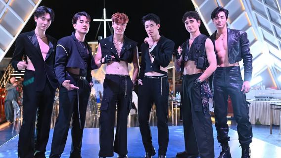 Паттайя Восточный карнавал "Пир на небесах" - ресторан на круизном катере, шоу трансвеститов на круизном катере "Восточная принцесса" в Паттайе