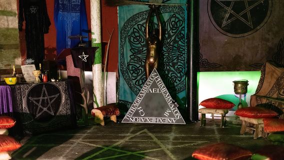 Haunted Vaults Walking Tour in Edinburgh