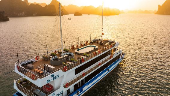 La Casta Daily Cruise – 7,5-stündige Halong-Bay-Entdeckungstour ab Tuần Châu