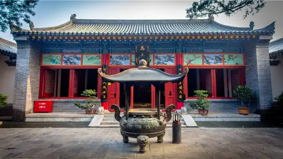 Huaqing Palace Half-Day Tour [Experienced Teacher Explanation | No Ticket Reservation + Noise-Canceling Bluetooth Headset + VIP Mini Group | 7*24 After-Sales Customer Service]