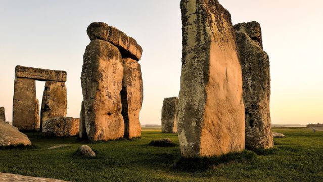 Tagesausflug von London nach Stonehenge und Bath mit optionalem Besuch der römischen Bäder
