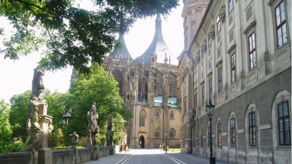 1-day tour to Kutna Hora Bone Church & St. Barbara's Church from Prague with admission ticket