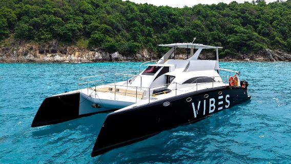 A Day Trip to Phuket's Racha Island, Koh Samui Island, and Honeymoon Island on a Maserati Cruise