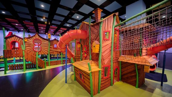 마카오 그랜드 리스보아 호텔 MOP100 상품권 + 스튜디오 시티 슈퍼 펀 존