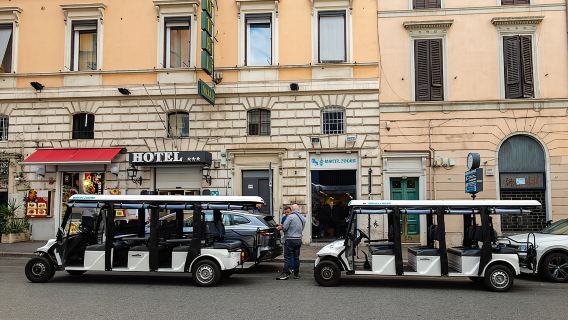 Rome Highlights City Tour by Golf Cart with Gelato