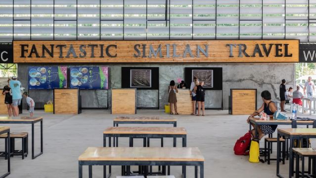 Phuket: Tagesausflug zu den Similan-Inseln mit dem Schnellboot