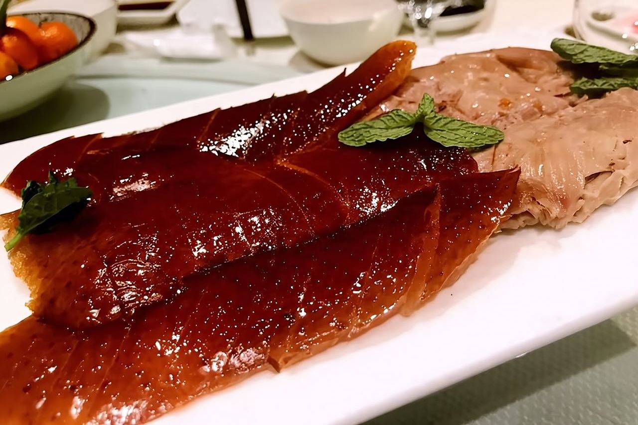 3-hour Peking Duck Dining + Peking Opera Show or Acrobatic show