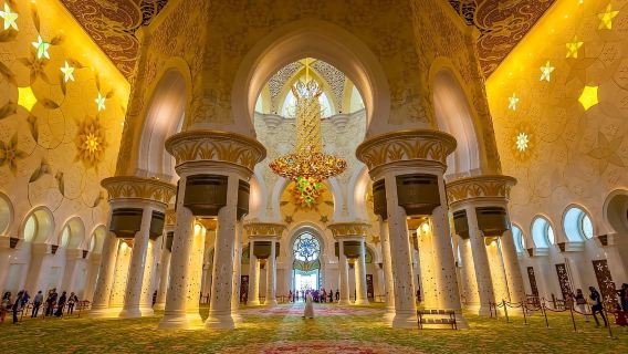 Half-Day Trip from Dubai: Sheikh Zayed Grand Mosque Express Entry