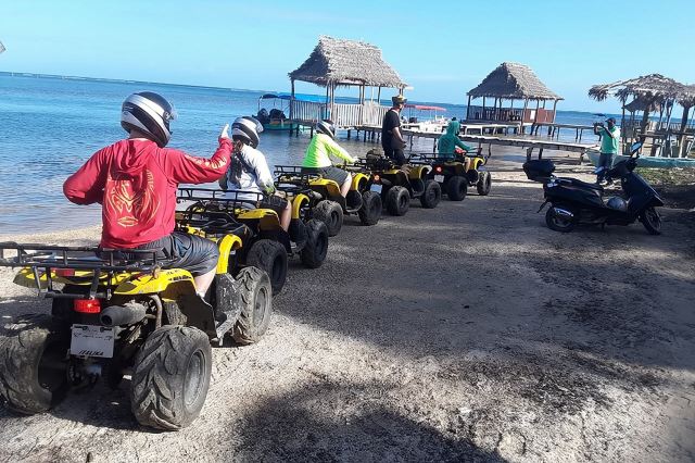 Roatan Wildlife et aventure en quad