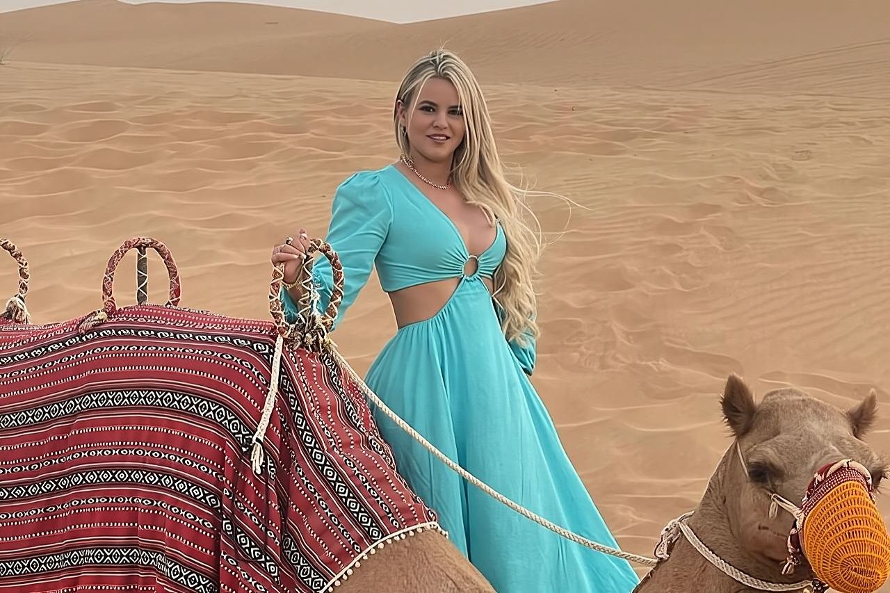 프라이빗 야간 사막 사파리 프리미엄 캠프: 바비큐, 낙타 체험, 샌드보드