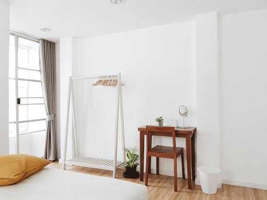 LITA Bangkok - Hostel Room Type - Double Studio