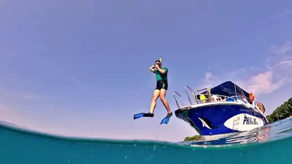 OnBird - ทัวร์ดำน้ำตื้นสำหรับกลุ่มเล็กโดยสปีดโบ๊ทพร้อมสำรวจภูเขาหินปะการังฟู้ก๊วก (Small group)