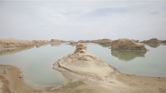 察爾汗鹽湖+烏素特水上雅丹+雅丹地形一日遊【多元選項可選】