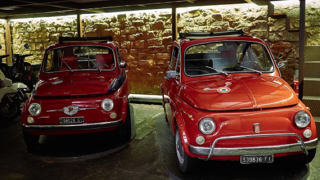 ทัวร์ขับรถฟิอัท 500 แบบวินเทจด้วยตนเองจากฟลอเรนซ์: ชมทิวทัศน์เนินเขาทัสคานีและลิ้มรสอาหารอิตาเลียน