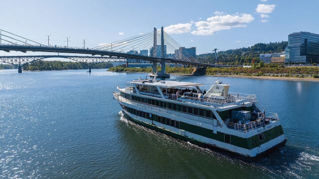 Pelayaran Makan Siang 2 Jam di Sungai Willamette