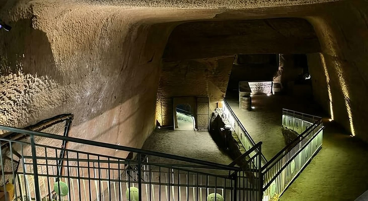 Naples: City and Lapis Museum Tour with an Archaeologist