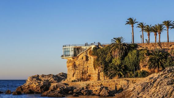 From Málaga /Costa del Sol: Trip to Nerja & Frigiliana