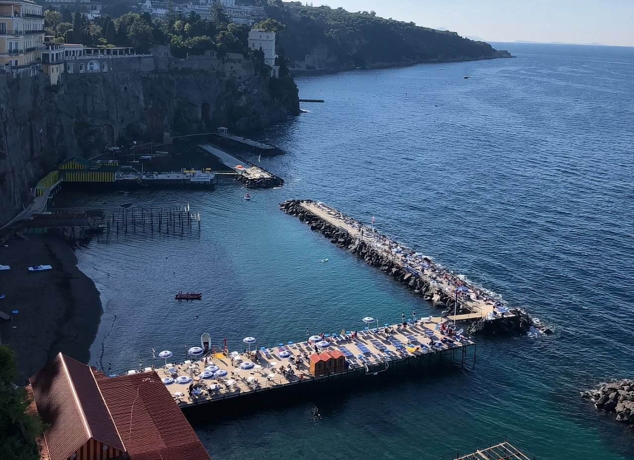 義大利那不勒斯龐貝古城+ 維蘇威火山【中文專車-舒適純淨】