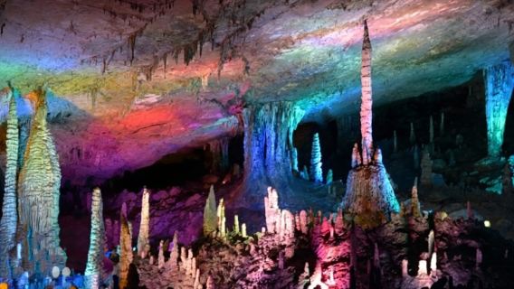 1-Day Private Tour: Zhangjiajie Glass Bridge Grand Canyon Attraction + Yellow Dragon Cave