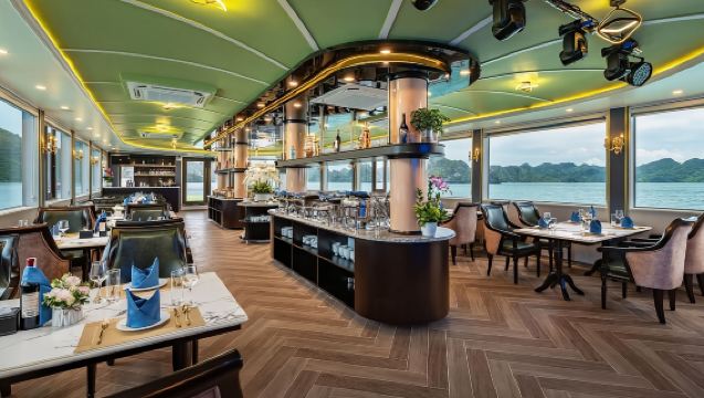 The BEST Ha Long Bay 5-Star Luxury Cruise with Buffet Lunch