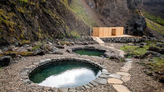 Lava Waterfalls, Sagas & Unique Canyon Baths - Small Group Tour
