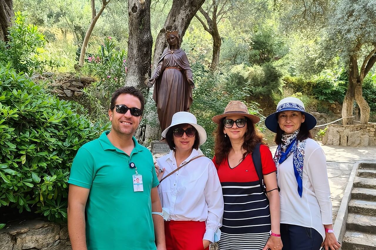 เยี่ยมชมบ้านของแมรี่สำหรับผู้โดยสารเรือสำราญ