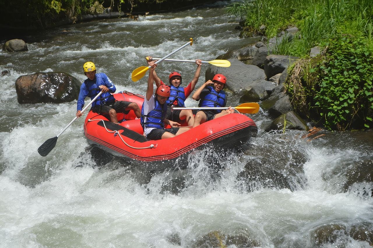 Rafting auf dem Telaga Waja Fluss in Bali