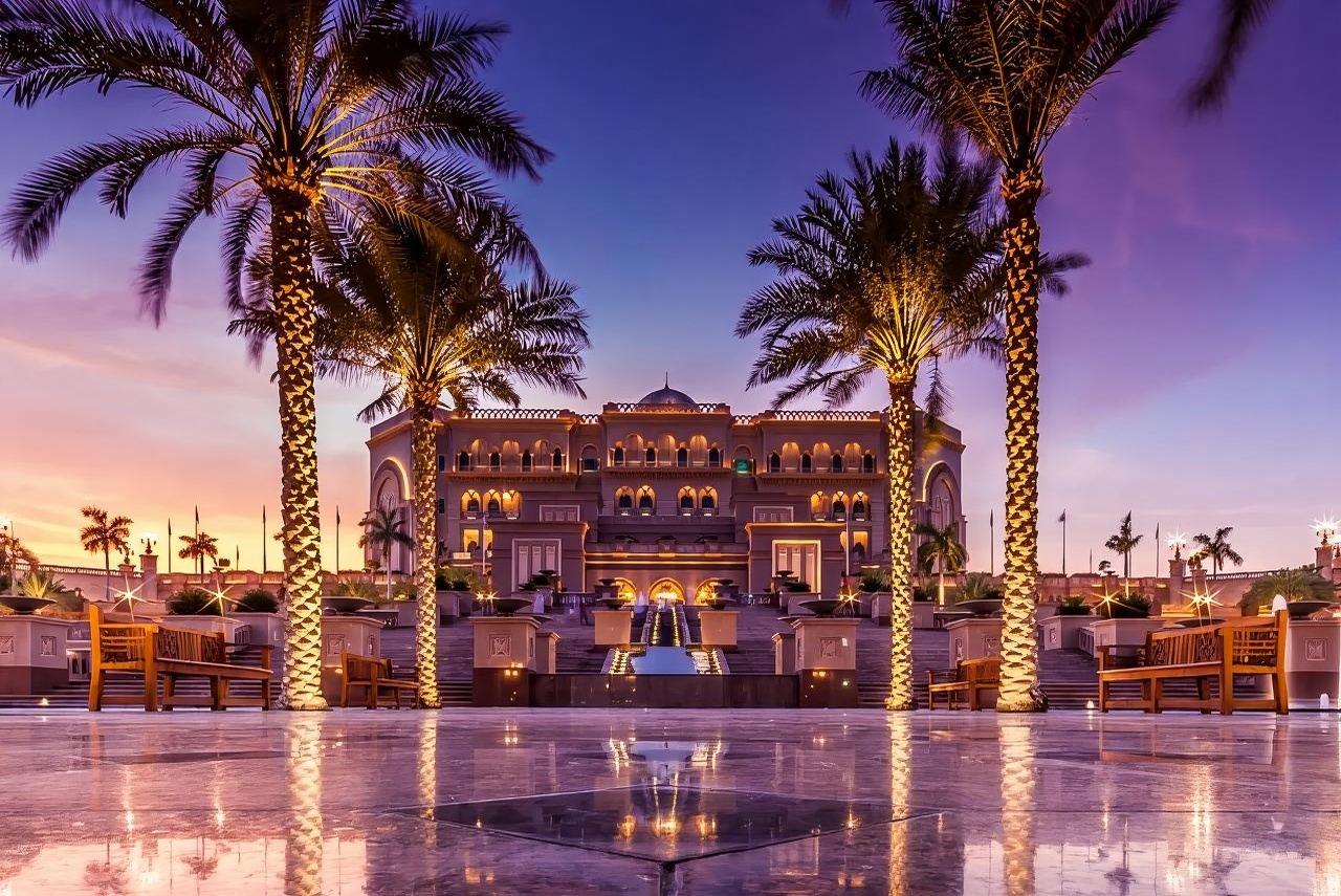 八星酋長國宮殿入內參觀【仙女姐姐同款下午茶+獨立包車不等人】