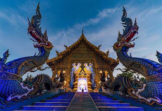 [Limited-Time Promotion] Chiang Mai 1-Day Tour: Baan Dam Museum + Wat Rong Khun - White Temple + Blue Temple + Golden Triangle